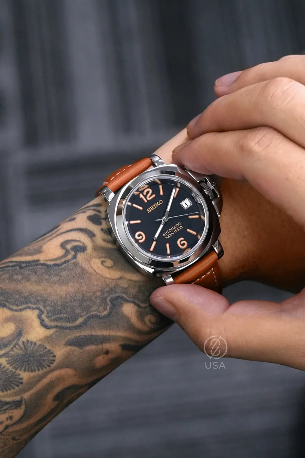 Mod Luminor Brown II