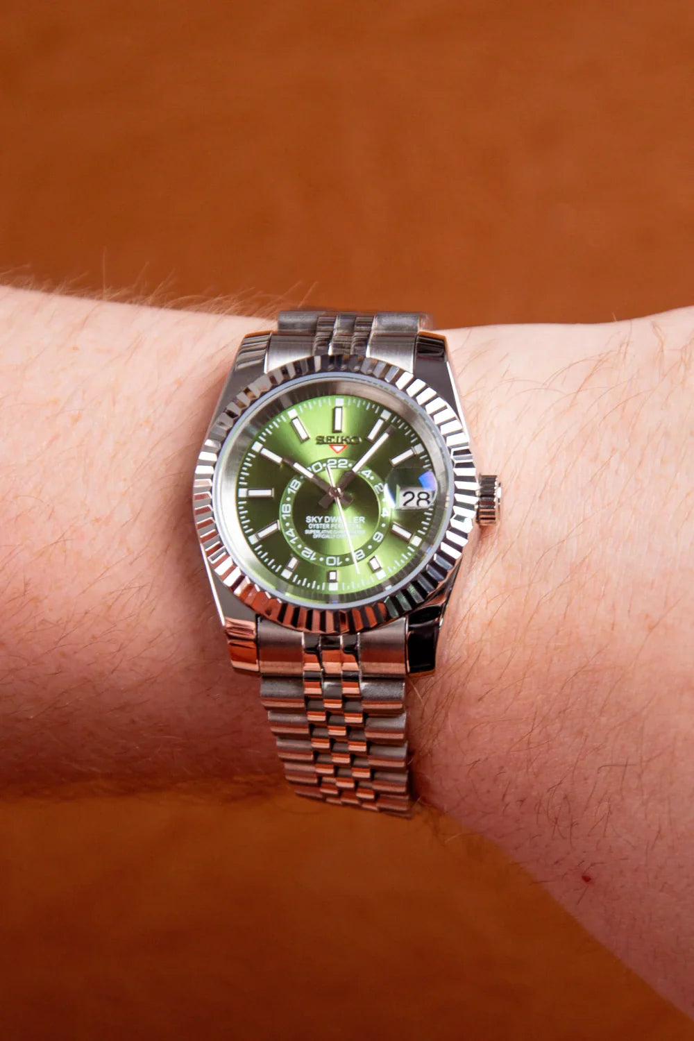 Mod Sky-Dweller Light Green