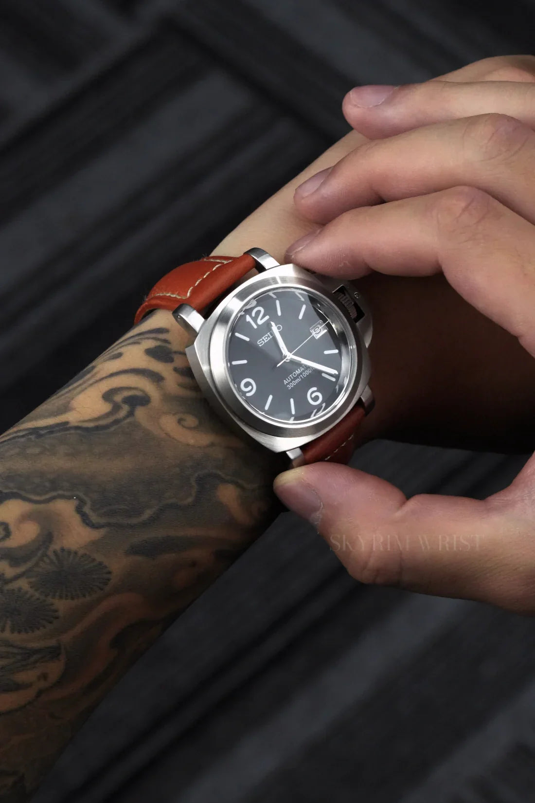 Mod Luminor Brown